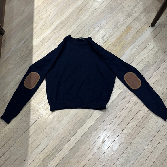 Brandy Melville Sweaters - Brandy Melville sweater